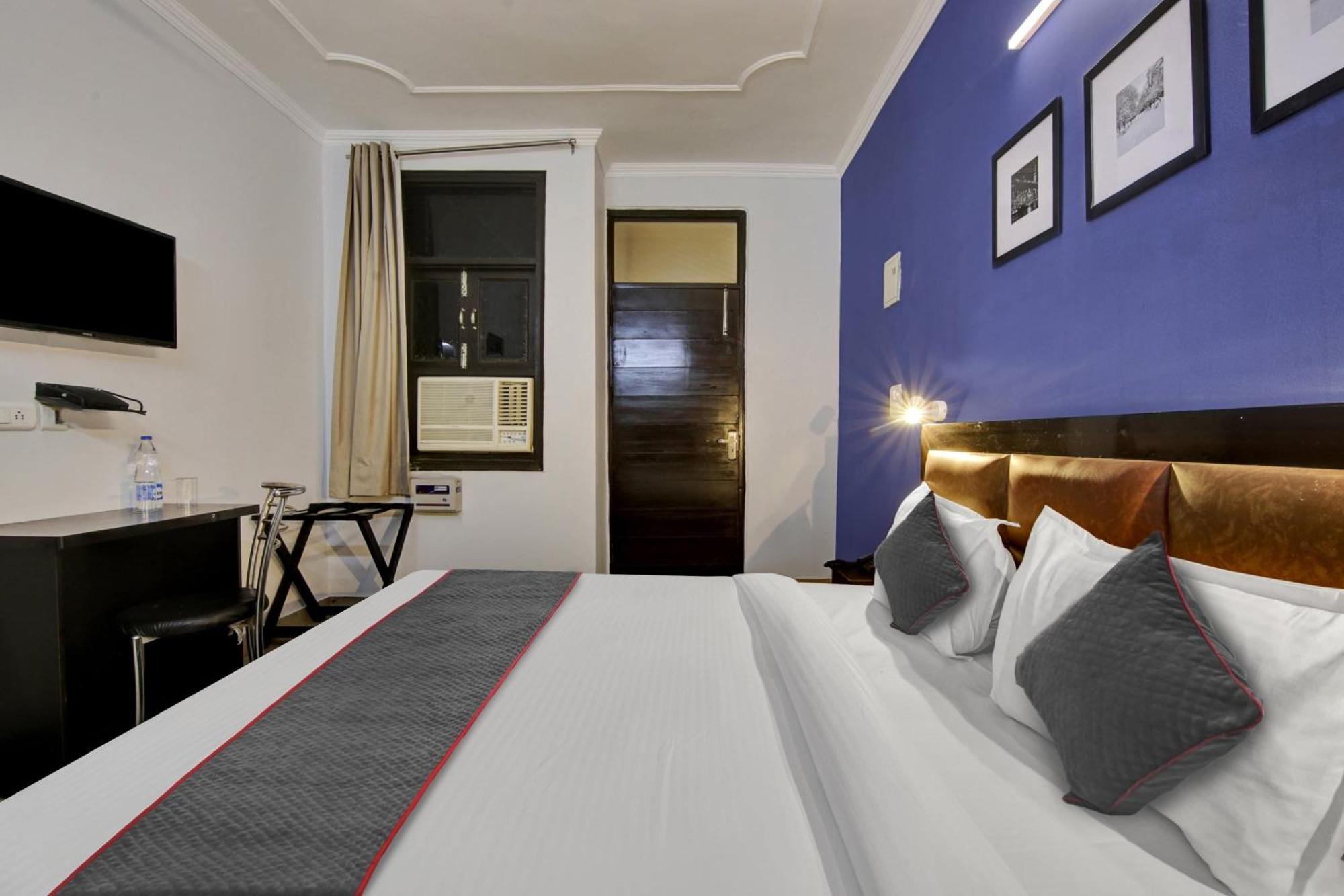 Super Townhouse Saket Residency Near Saket Metro Hotel New Delhi