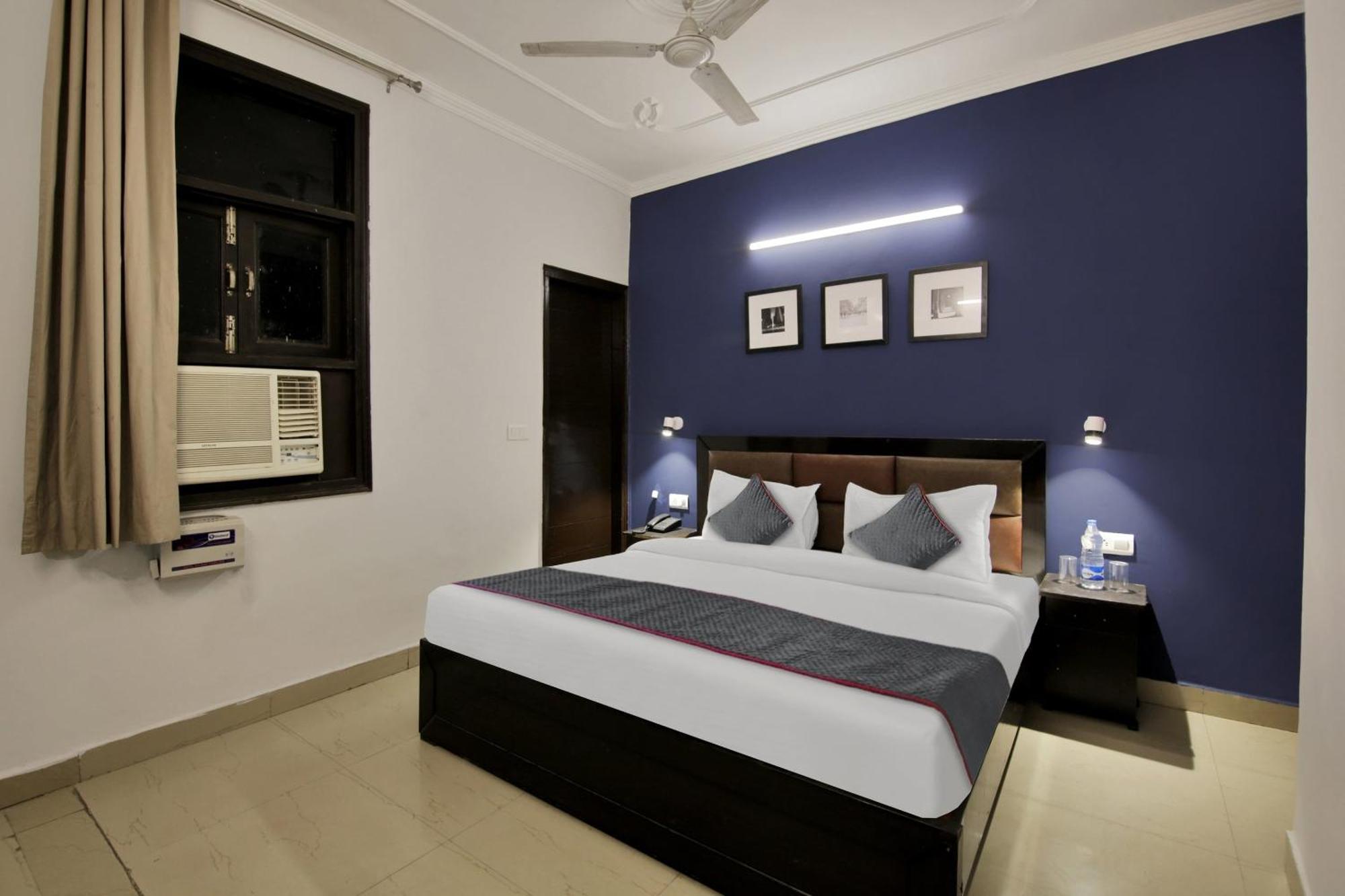 Townhouse Saket Residency Near Saket Metro Hotel *